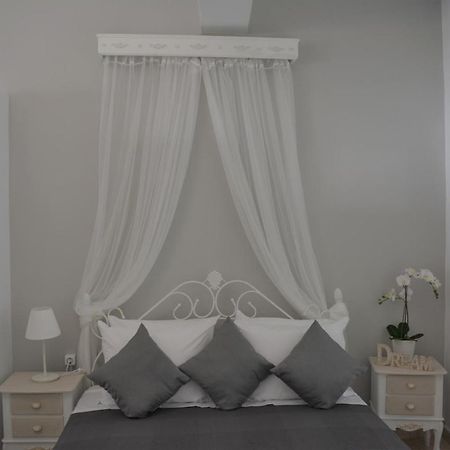 شقة Anezinas Place بيريسا المظهر الخارجي الصورة