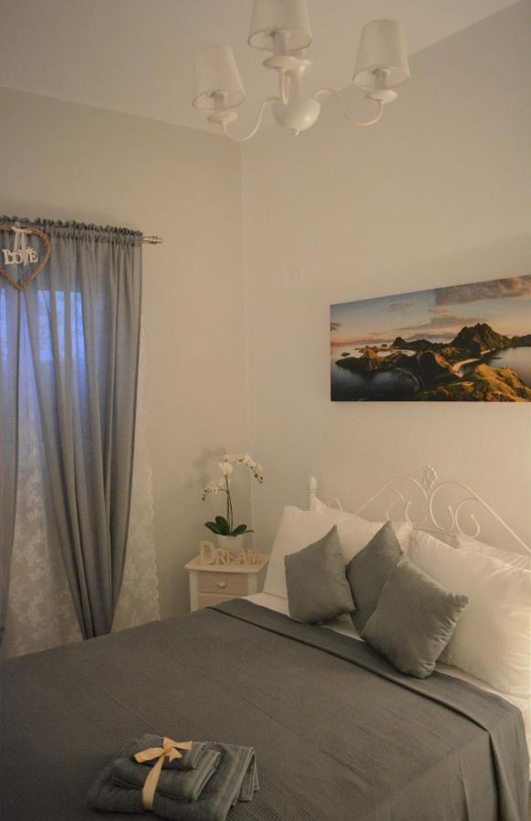 شقة Anezinas Place بيريسا المظهر الخارجي الصورة